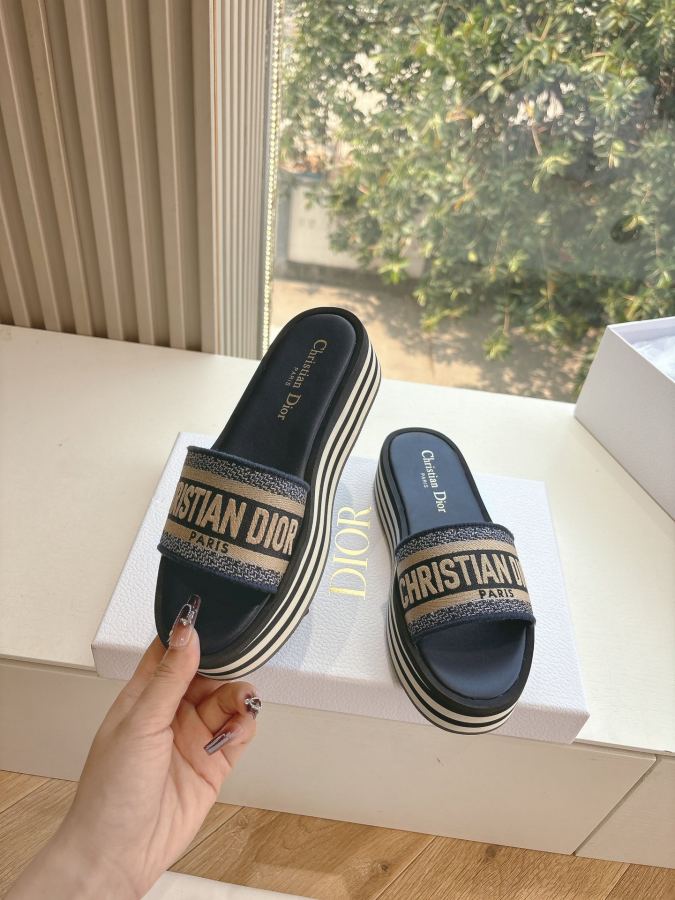 Dior women's shoes G133𝐃𝐢𝐎𝐑 Early Spring New loafers. The slippers and sandals you want — 1:1 Replica — photo 5