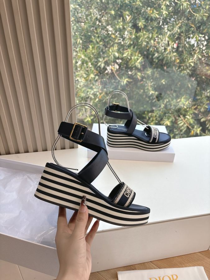 Dior women's shoes G133𝐃𝐢𝐎𝐑 Early Spring New loafers. The slippers and sandals you want — Premium Replica — photo 3
