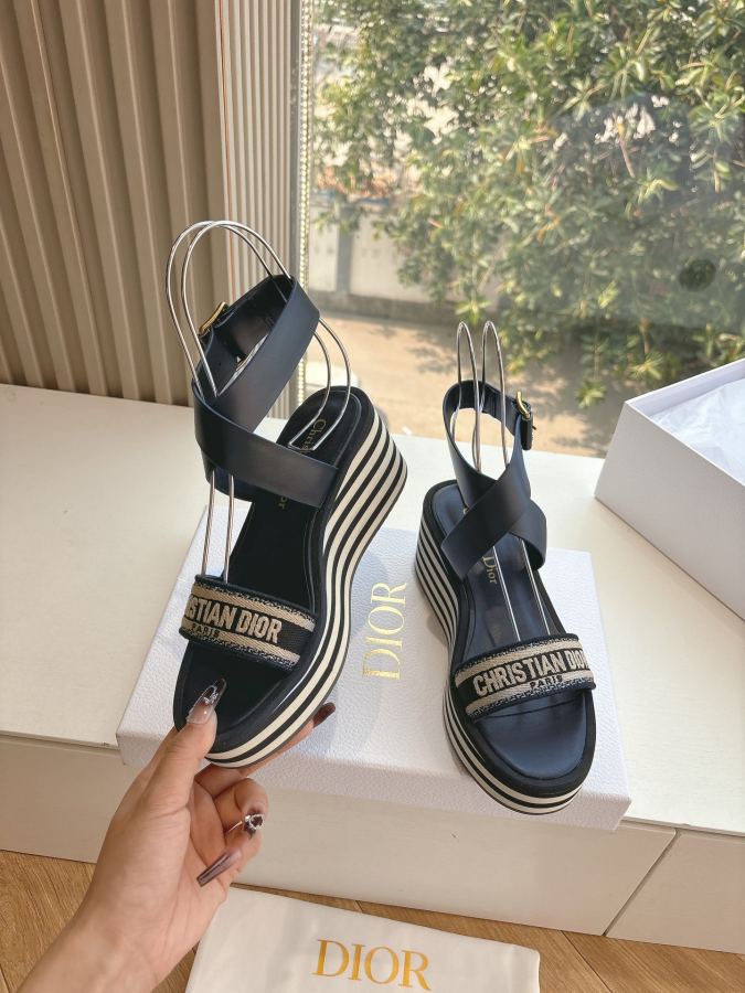 Dior women's shoes G133𝐃𝐢𝐎𝐑 Early Spring New loafers. The slippers and sandals you want — Premium Replica — photo 5