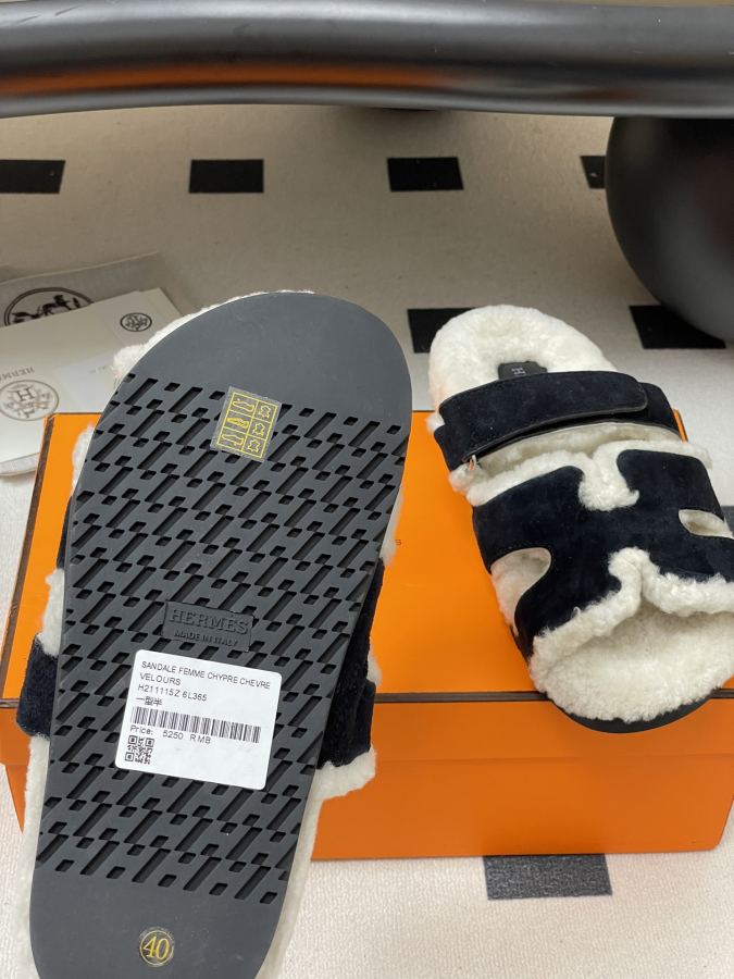 Sapatos femininos Hermes -Tamanho masculino 10 — photo 8