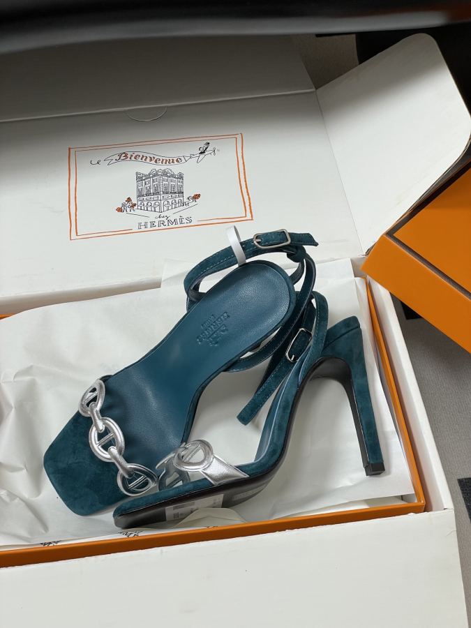 Hermes women's shoes -Top quality (with high-end airplane box ) — AAA Quality Replica — photo 6