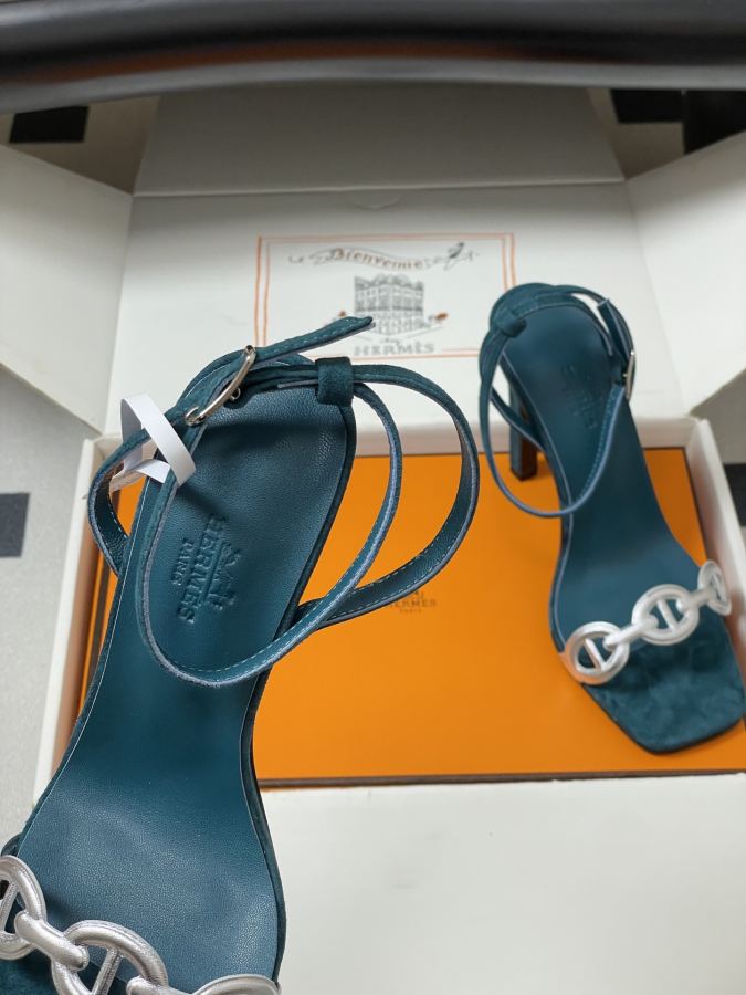 Hermes women's shoes -Top quality (with high-end airplane box ) — AAA Quality Replica — photo 7