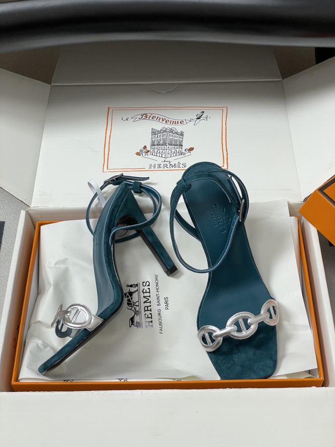 Hermes women's shoes -Top quality (with high-end airplane box ) — AAA Quality Replica — photo 5