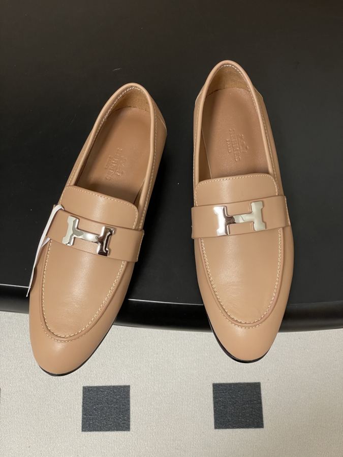 Hermes women's shoes -Top quality (with high-end airplane box ) — AAA Quality Replica — photo 2