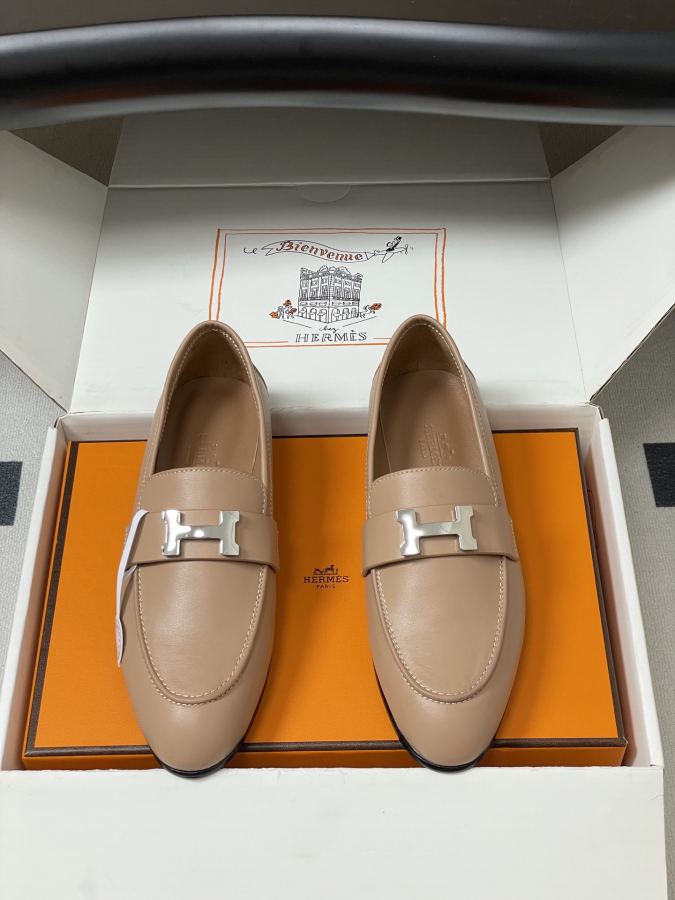 Hermes women's shoes -Top quality (with high-end airplane box ) — AAA Quality Replica — photo 5