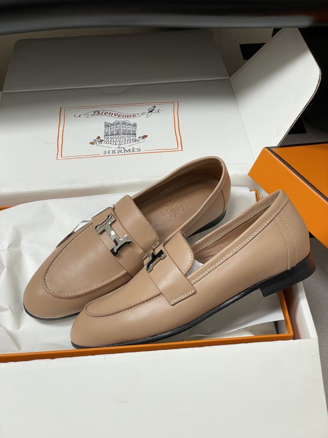Hermes women's shoes -Top quality (with high-end airplane box ) — AAA Quality Replica — photo 4