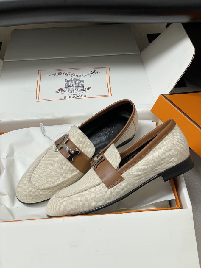 Hermes women's shoes -Top quality (with high-end airplane box ) — AAA Quality Replica — photo 4