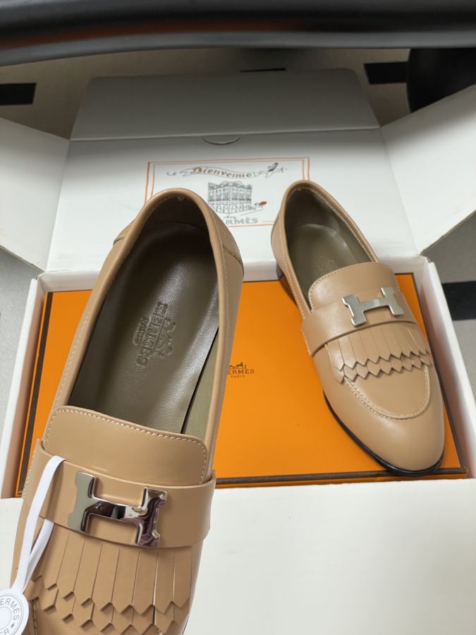 Hermes women's shoes -Top quality (with high-end airplane box ) — 1:1 Replica — photo 7