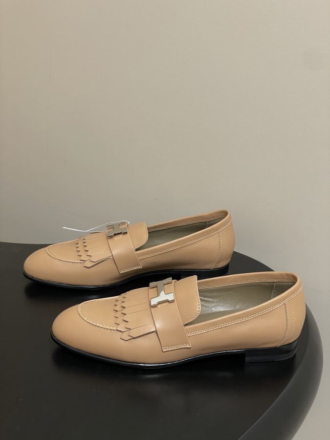 Hermes women's shoes -Top quality (with high-end airplane box ) — 1:1 Replica — photo 3