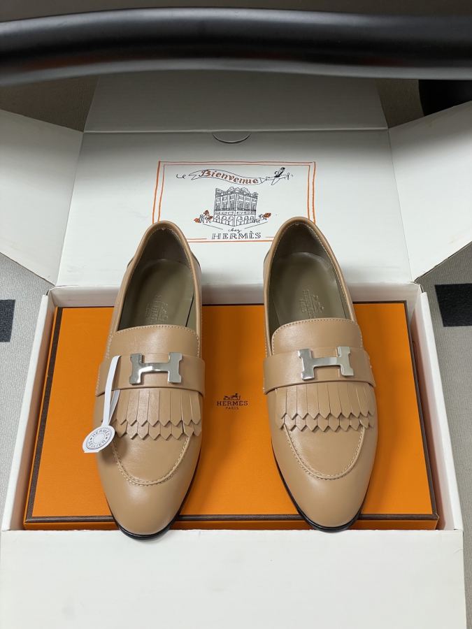 Hermes women's shoes -Top quality (with high-end airplane box ) — 1:1 Replica — photo 5