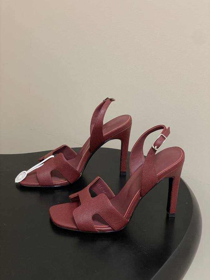 Hermes women's shoes -Top quality (with high-end airplane box ) — Premium Replica — photo 3
