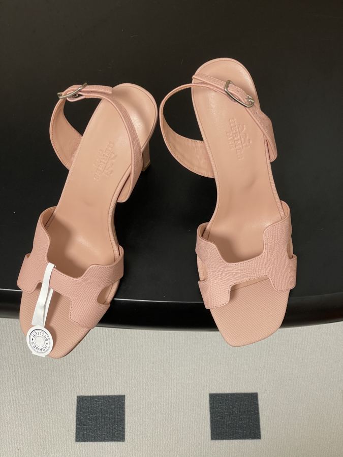 Hermes women's shoes -Top quality (with high-end airplane box ) — Premium Replica — photo 2