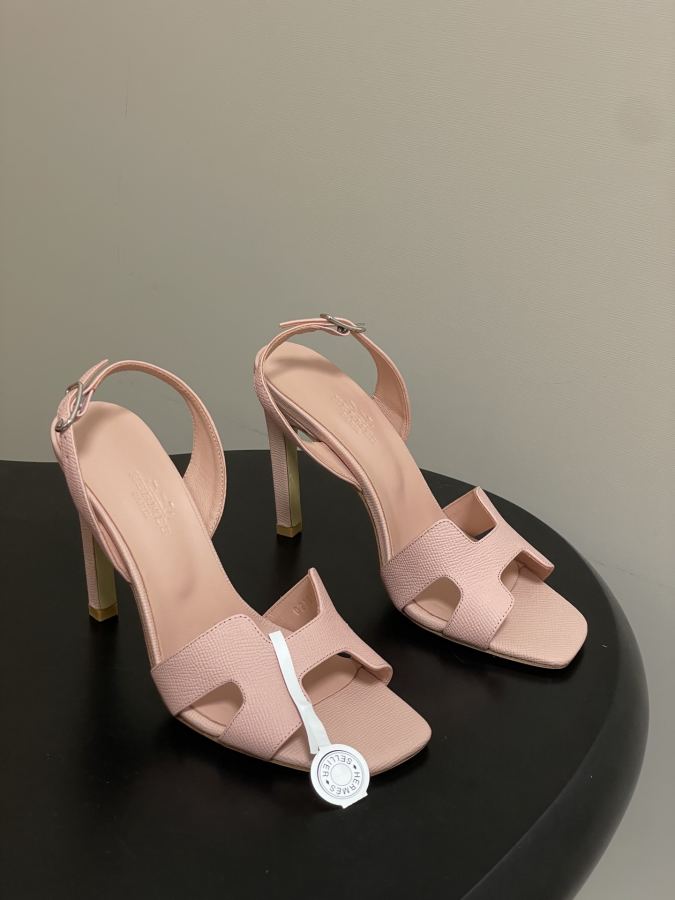 Hermes women's shoes -Top quality (with high-end airplane box ) — Premium Replica