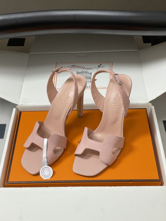 Hermes women's shoes -Top quality (with high-end airplane box ) — Premium Replica — photo 5