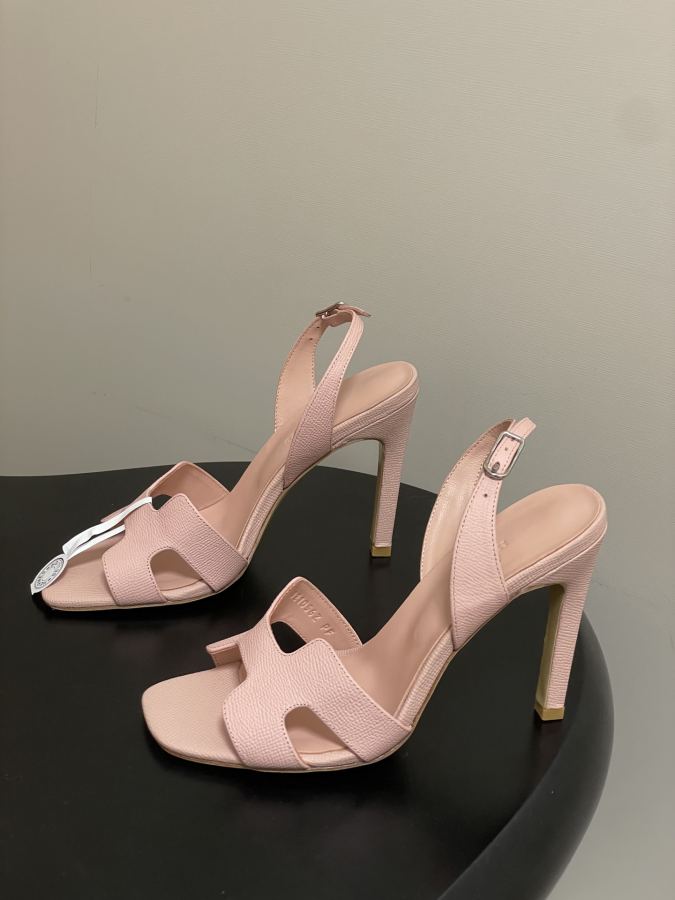 Hermes women's shoes -Top quality (with high-end airplane box ) — Premium Replica — photo 3