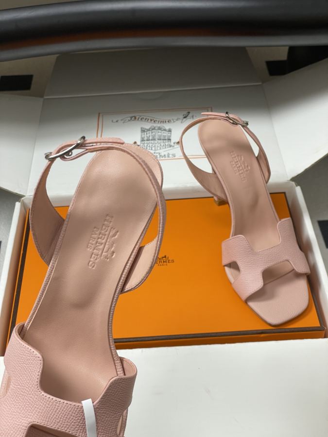 Hermes women's shoes -Top quality (with high-end airplane box ) — Premium Replica — photo 7