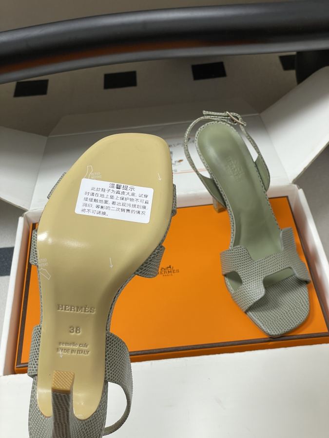 Hermes women's shoes -Top quality (with high-end airplane box ) — AAA Quality Replica — photo 8