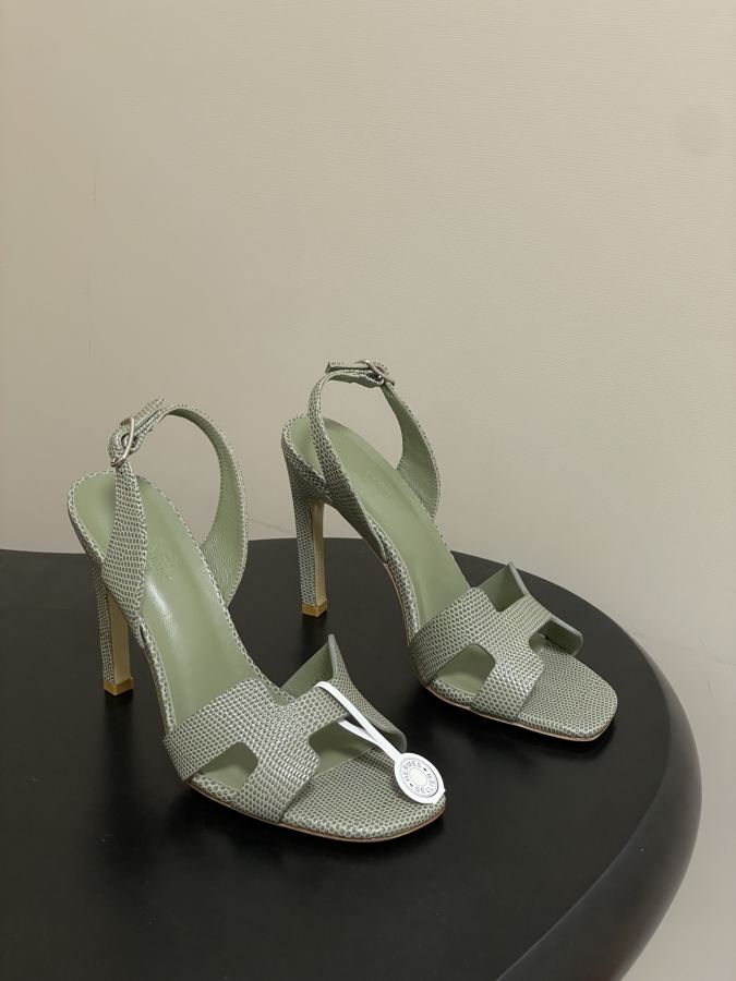 Hermes women's shoes -Top quality (with high-end airplane box ) — AAA Quality Replica