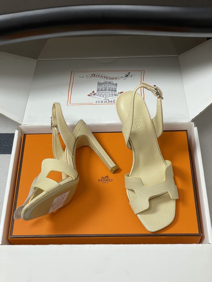 Hermes women's shoes -Top quality (with high-end airplane box ) — Premium Replica — photo 6