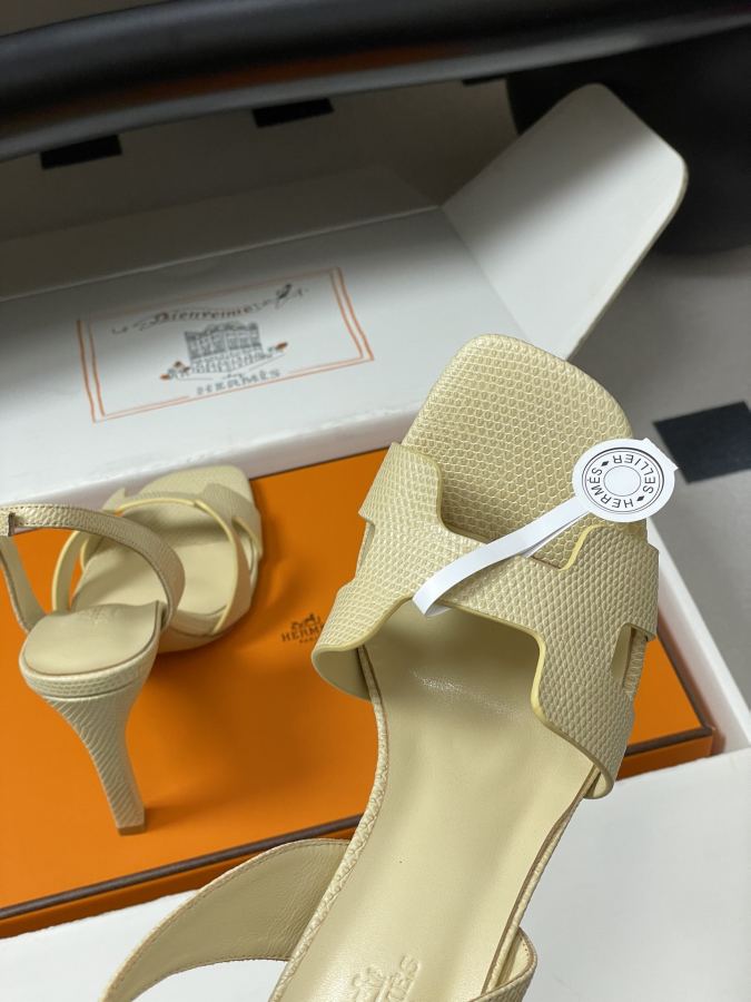 Hermes women's shoes -Top quality (with high-end airplane box ) — Premium Replica — photo 9