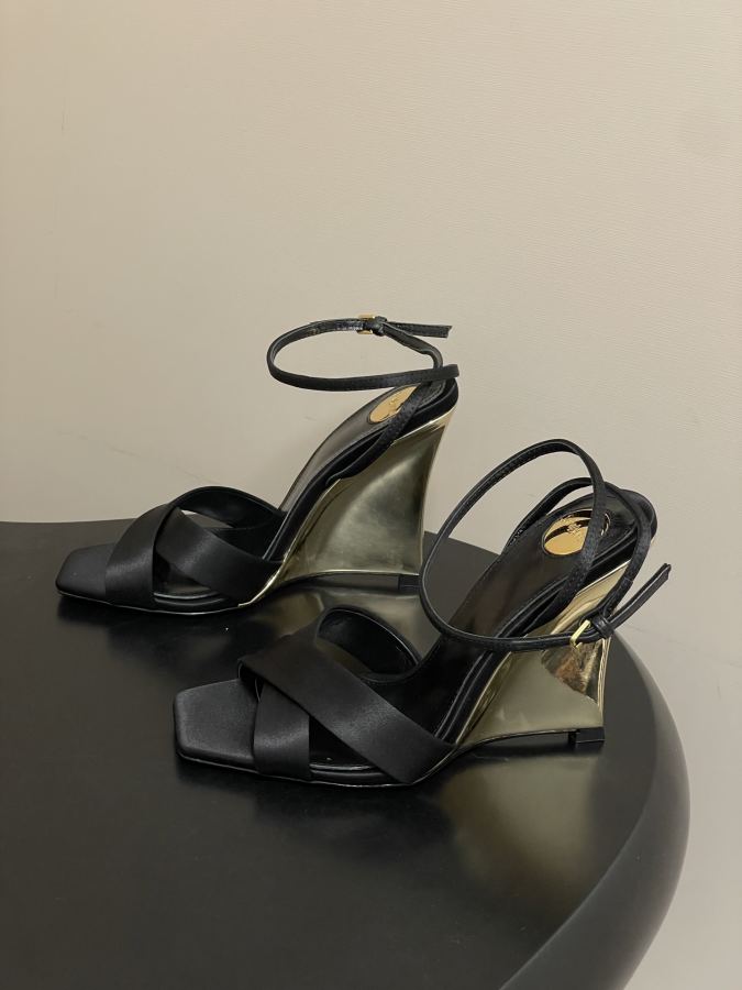 YSL women's shoes Saint Laurent fw26 new arrival — Premium Replica — photo 3