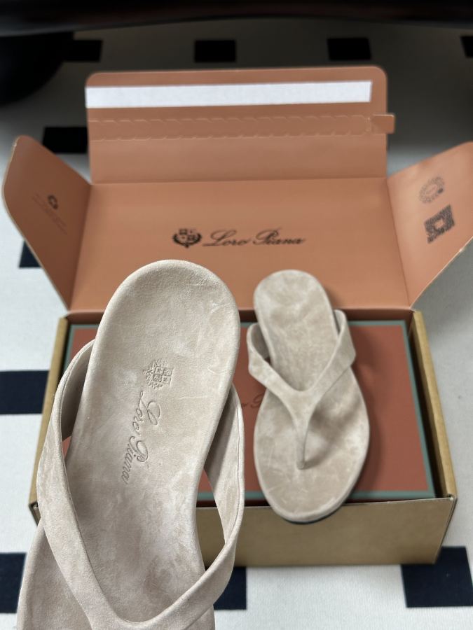 LP women's shoes -Made in Dongguan (with high-end airplane box ) — 1:1 Replica — photo 5
