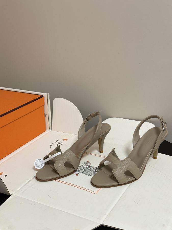 Hermes women's shoes -Top quality (with high-end airplane box ) — 1:1 Replica For Sale — photo 3
