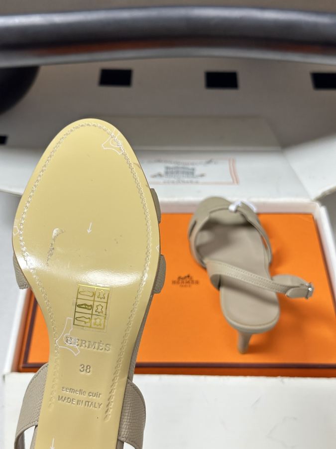 Hermes women's shoes -Top quality (with high-end airplane box ) — 1:1 Replica For Sale — photo 9