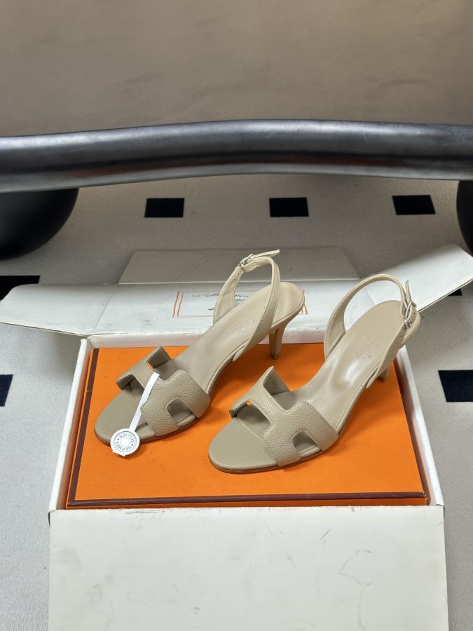 Hermes women's shoes -Top quality (with high-end airplane box ) — 1:1 Replica For Sale — photo 5