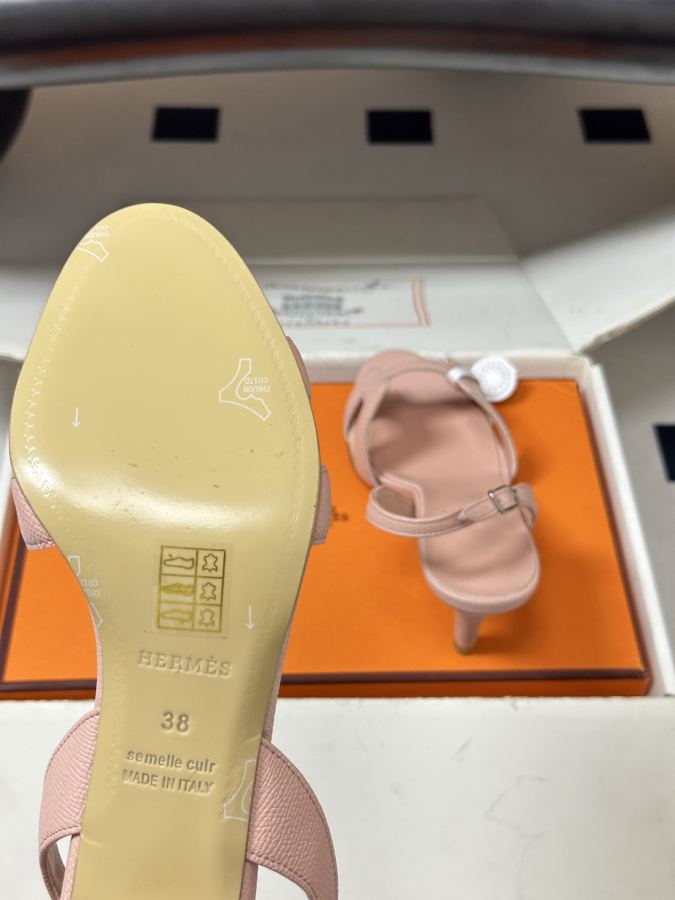 Hermes women's shoes -Top quality (with high-end airplane box ) — Premium Replica — photo 9