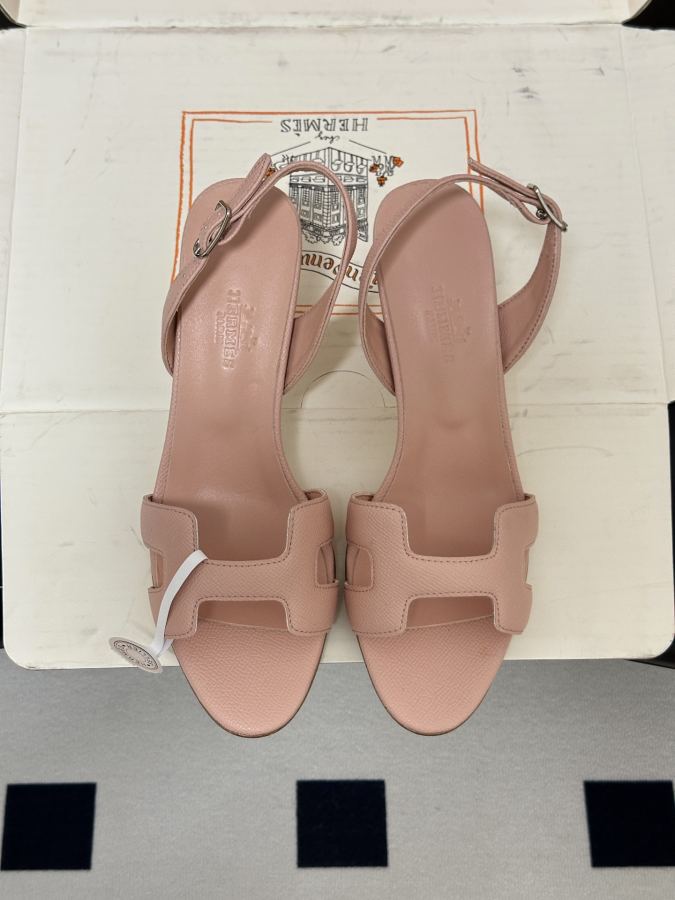 Hermes women's shoes -Top quality (with high-end airplane box ) — Premium Replica — photo 2