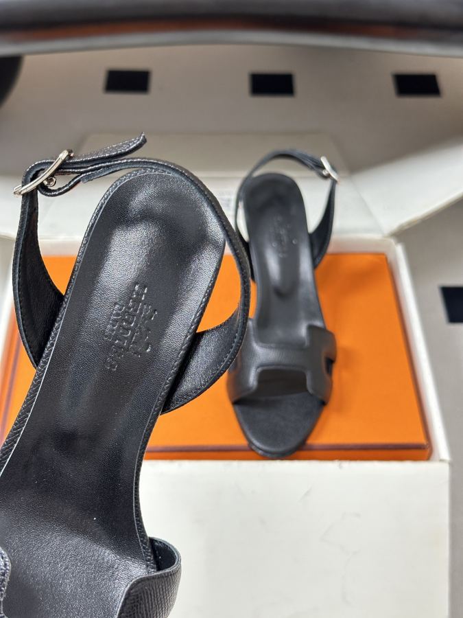 Hermes women's shoes -Top quality (with high-end airplane box ) — AAA Quality Replica — photo 7