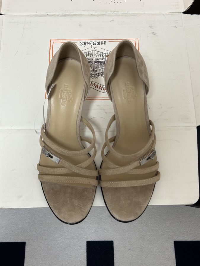 Hermes women's shoes -Top quality (with high-end airplane box ) — 1:1 Replica For Sale — photo 2