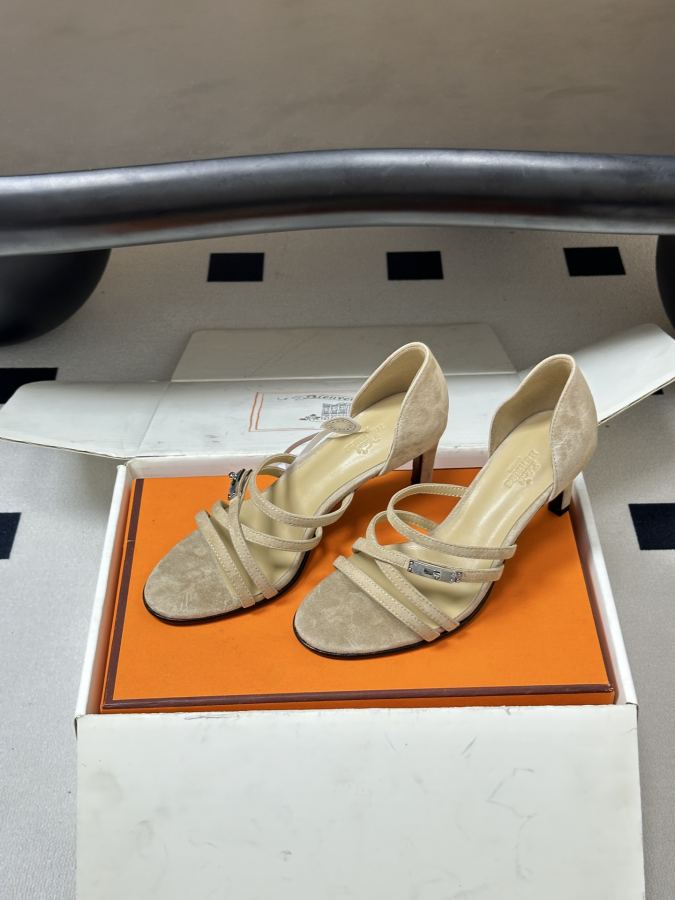 Hermes women's shoes -Top quality (with high-end airplane box ) — 1:1 Replica For Sale — photo 5
