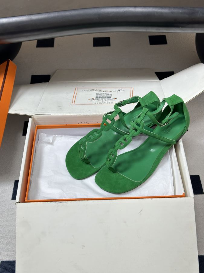 Hermes women's shoes -Top quality (with high-end airplane box ) — Premium Replica — photo 4