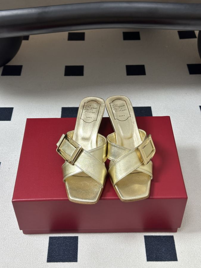 RV women's shoes New Roger vivier RV — AAA Quality Replica — photo 6