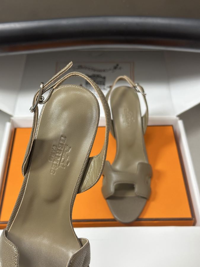 Hermes women's shoes -Top quality (with high-end airplane box ) — 1:1 Replica For Sale — photo 8
