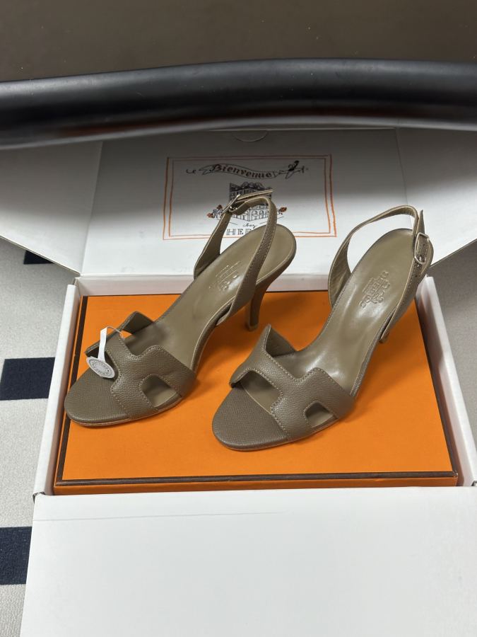 Hermes women's shoes -Top quality (with high-end airplane box ) — 1:1 Replica For Sale — photo 5
