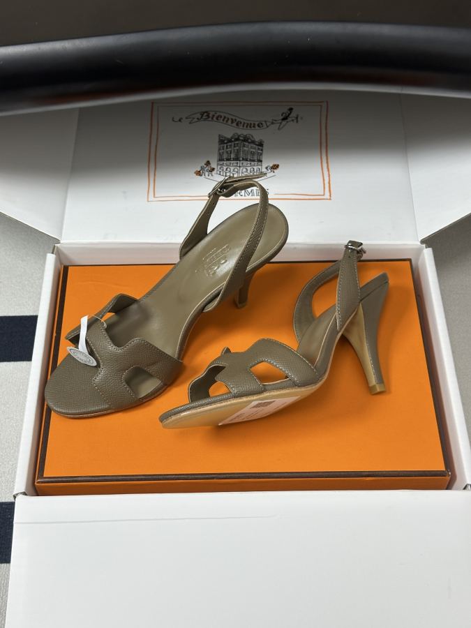 Hermes women's shoes -Top quality (with high-end airplane box ) — 1:1 Replica For Sale — photo 4