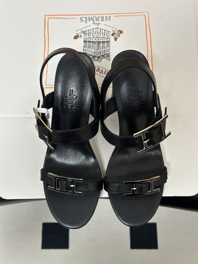 Hermes women's shoes -Top quality (with high-end airplane box ) — 1:1 Replica — photo 2