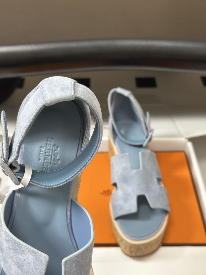Hermes women's shoes -Top quality (with high-end airplane box ) — 1:1 Replica — photo 6