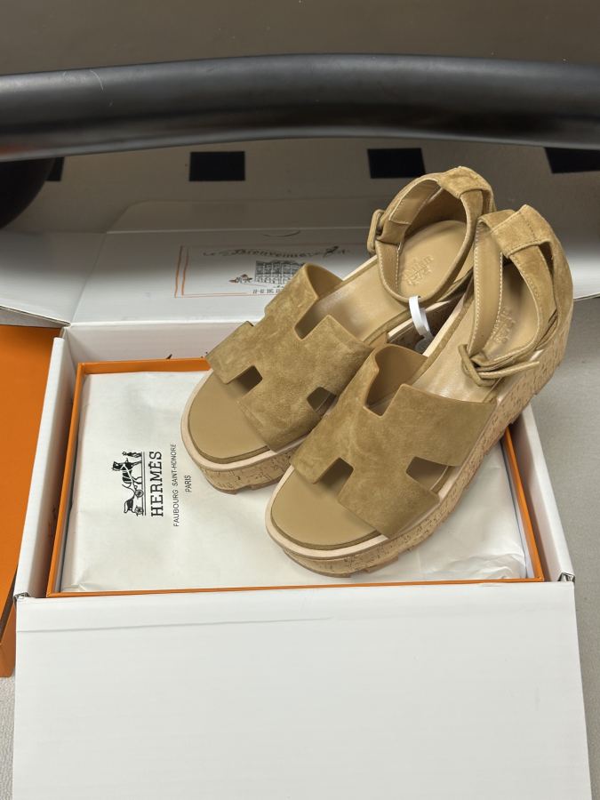 Hermes women's shoes -Top quality (with high-end airplane box ) — Premium Replica — photo 5