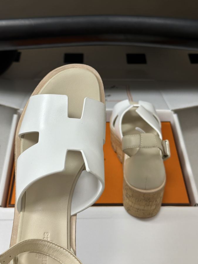 Hermes women's shoes -Top quality (with high-end airplane box ) — AAA Quality Replica — photo 8
