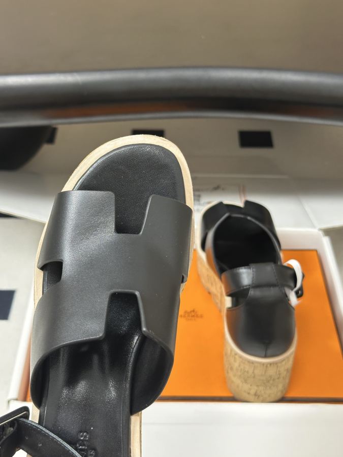 Hermes women's shoes -Top quality (with high-end airplane box ) — 1:1 Replica For Sale — photo 8