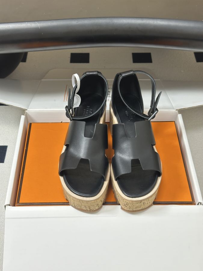 Hermes women's shoes -Top quality (with high-end airplane box ) — 1:1 Replica For Sale — photo 6