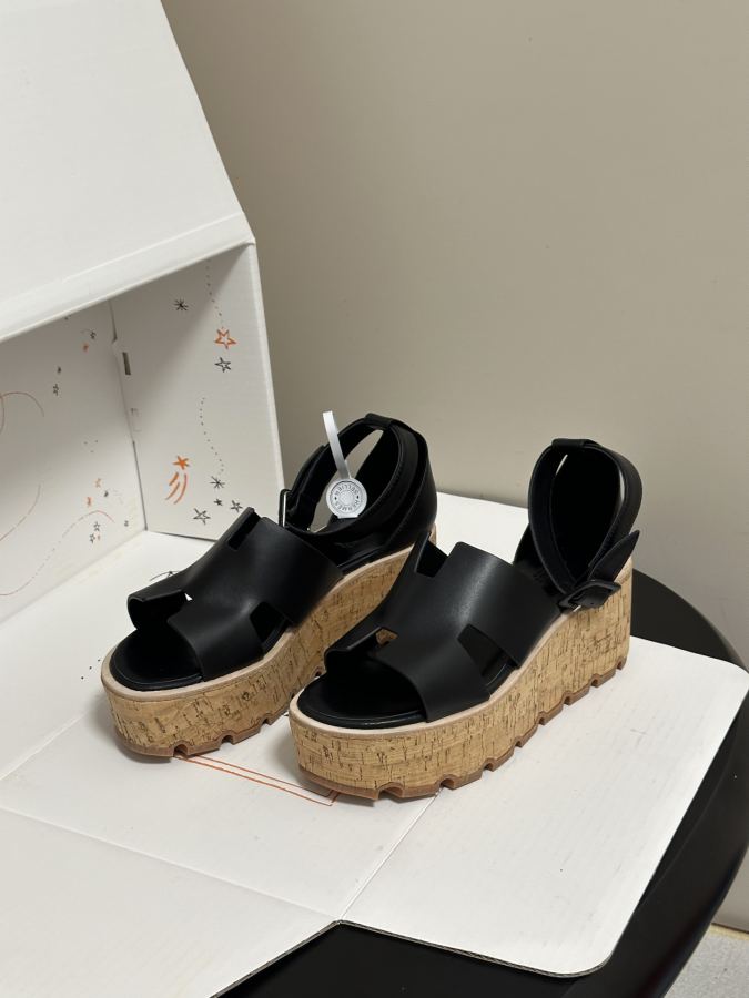 Hermes women's shoes -Top quality (with high-end airplane box ) — 1:1 Replica For Sale — photo 3