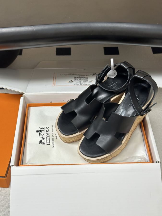 Hermes women's shoes -Top quality (with high-end airplane box ) — 1:1 Replica For Sale — photo 5