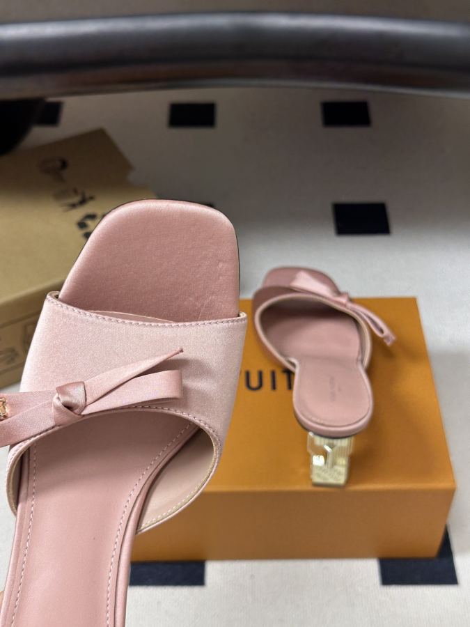 LV women's shoes Ss New Louis vuiteeon Louis Vuitton LV Cube — 1:1 Replica — photo 8