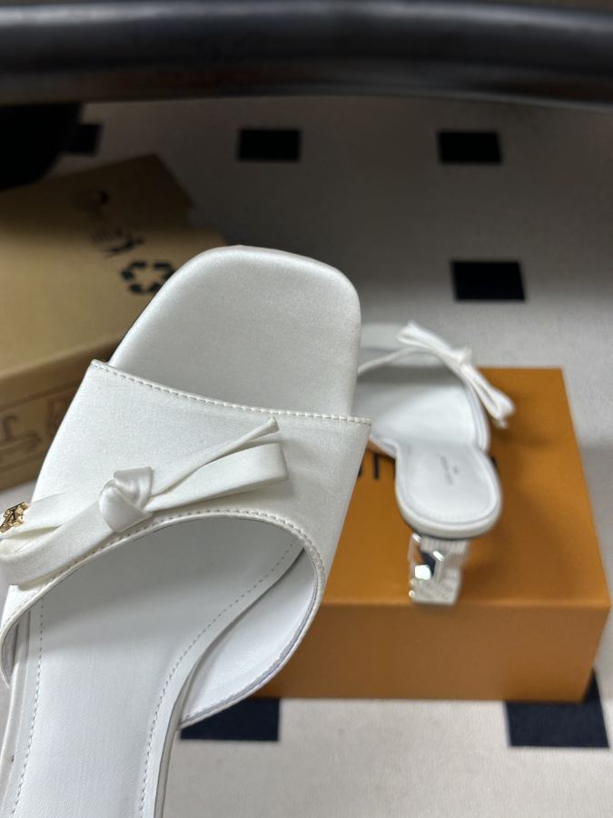 LV women's shoes Ss New Louis vuiteeon Louis Vuitton LV Cube — 1:1 Replica — photo 7