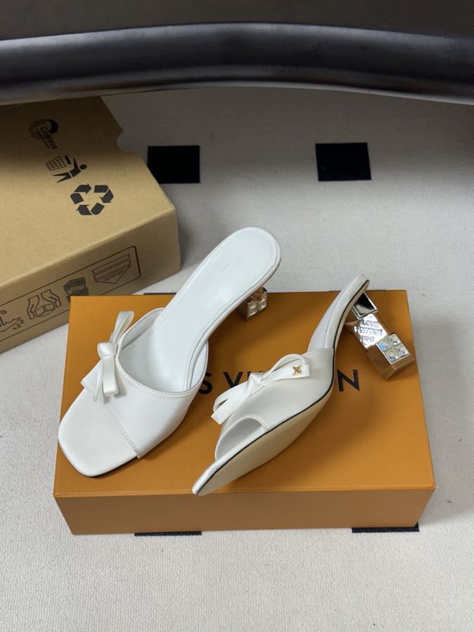LV women's shoes Ss New Louis vuiteeon Louis Vuitton LV Cube — 1:1 Replica — photo 3